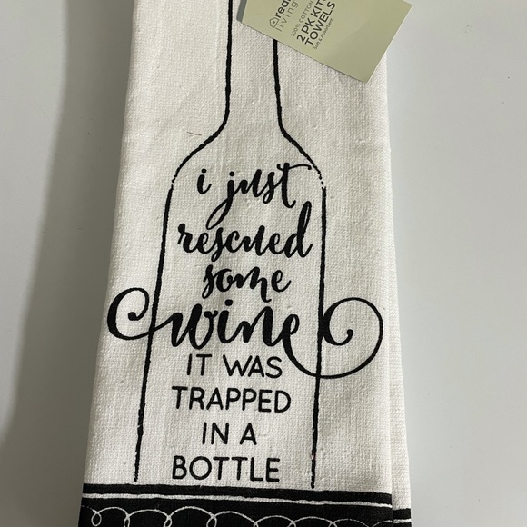 Kitchen Towel set of (2) NWT - Picture 1 of 2